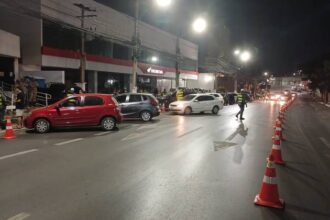 operacao-lei-seca-termina-com-13-motoristas-presos-por-embriaguez-na-isaac-povoas