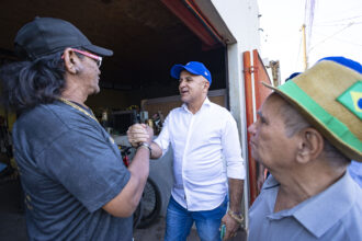 arrastao-liderado-pelo-candidato-a-vice-prefeito-pede-votos-nos-bairros-do-grande-cristo-rei