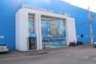camara-municipal-de-varzea-grande-paga-salarios-dos-servidores-nesta-quinta-feira-(29.08)