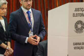 eleicoes-2024:-tse-lacra-sistema-que-sera-usado-em-urnas