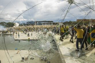 anistiar-crimes-contra-democracia-e-inconstitucional,-dizem-juristas