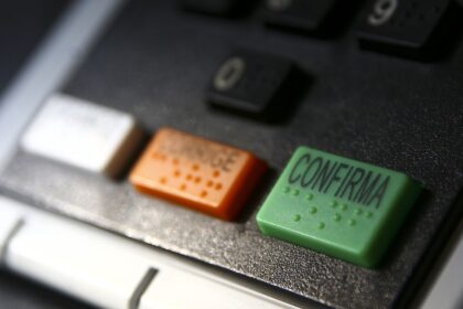 caminhos-da-reportagem-discute-os-desafios-do-voto-no-brasil