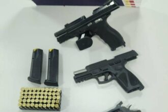 policia-militar-prende-homem-em-flagrante-com-tres-armas-de-fogo-em-nobres