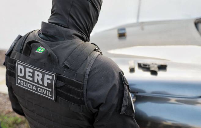 operacao-codinome-fantasma-prende-66-pessoas-e-apreende-armas,-drogas-e-dinheiro-em-cinco-cidades-de-mt