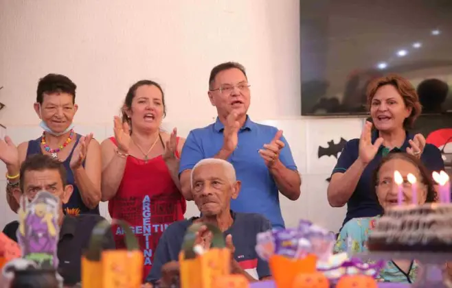 botelho-almoca-com-amigos-do-abrigo-bom-jesus-e-fortalece-apoio-aos-idosos
