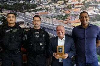 chico-2000-recebe-reconhecimento-do-batalhao-de-operacoes-policiais-especiais
