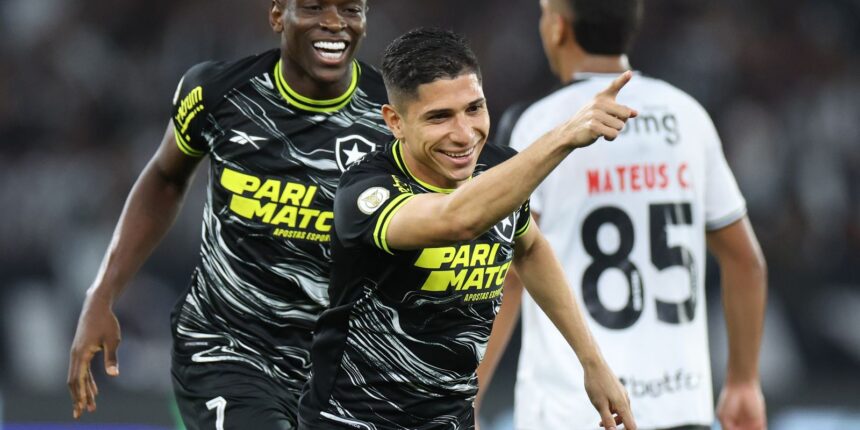 bota-supera-o-vasco-e-amplia-a-vantagem-na-lideranca-do-brasileiro