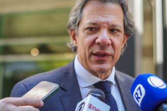 haddad-discute-pacote-de-corte-de-gastos-com-forcas-armadas