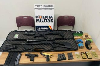 policia-militar-detem-suspeito-por-porte-ilegal-de-armas-e-462-municoes