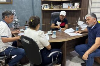 vereadores-analisam-orcamento-de-varzea-grande-para-2025-e-questionam-exclusao-de-obras-da-rodoviaria-e-do-mercado-municipal