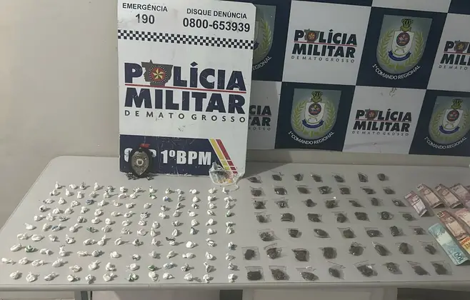 homem-e-preso-pela-policia-militar-com-185-porcoes-de-drogas-em-cuiaba