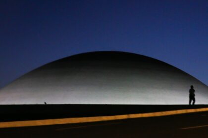 energia-eletrica-offshore-tem-incentivo-ao-carvao-e-custo-de-r$-595-bi