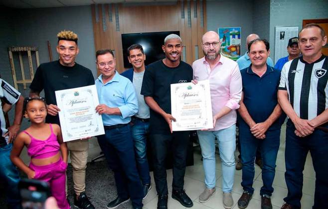 igor-jesus-e-cuiabano-sao-homenageados-por-botelho-e-beto-dois-a-um-na-almt