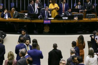 lira-convoca-reuniao-de-lideres-dias-apos-decisao-suspender-emendas