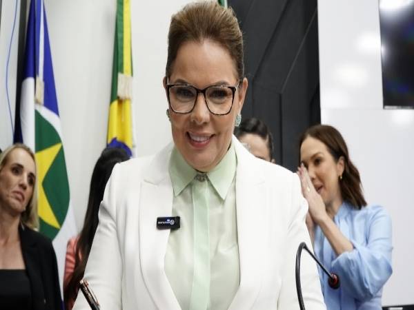 primeira-semana-de-nova-gestao-tem-reuniao-de-mesa-diretora-e-inicio-de-planejamentos-para-2025