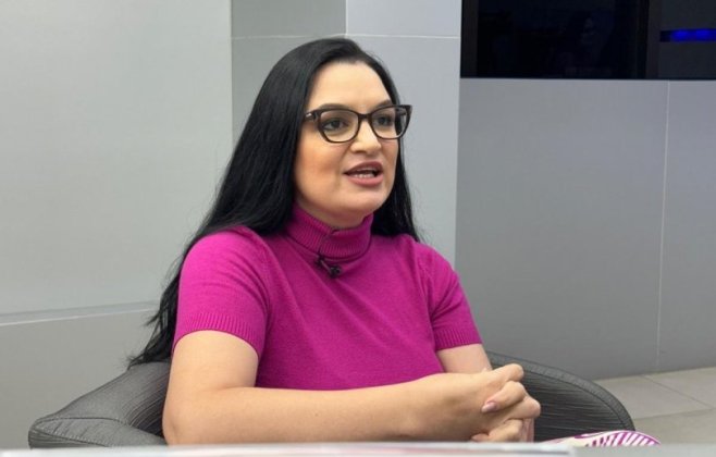 samantha-iris-e-eleita-presidente-da-comissao-de-constituicao-e-justica-e-redacao-da-camara-de-cuiaba