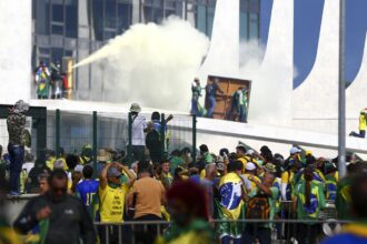 politicos-e-jornalistas-revivem-8-de-janeiro:-dia-entrou-para-historia