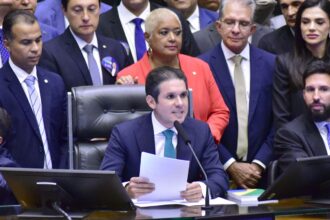 “o-povo-brasileiro-nao-quer-discordia,-quer-emprego”,-diz-hugo-motta