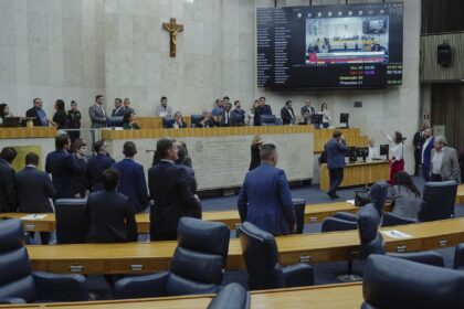 camara-de-sp-aprova-em-1o-turno-reajuste-de-2,6%-de-servidores
