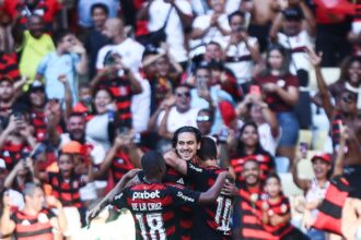flamengo-sobra-e-goleia-o-corinthians-no-estadio-do-maracana