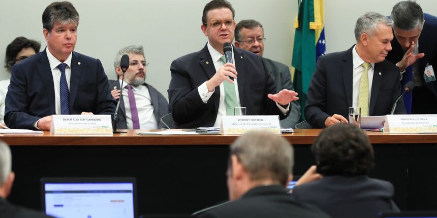 wolney:-descontos-ilegais-de-pensoes-do-inss-podem-chegar-a-r$-3-bi