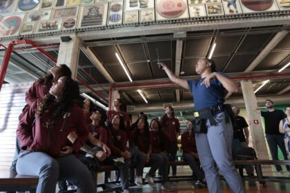 sp:-torcedores-acompanham-o-campeonato-feminino-no-museu-do-futebol