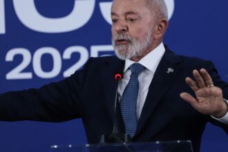 divergencia-politica-sobre-iof-e-propria-da-democracia,-diz-lula