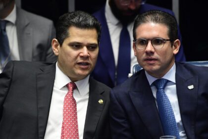 chefes-do-senado-e-da-camara-falam-em-uniao-contra-“agressao”-dos-eua