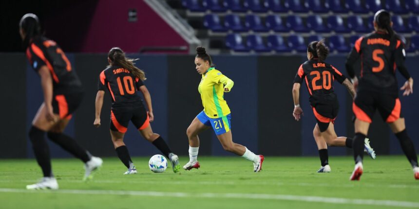 com-10,-brasil-segura-a-colombia-e-avanca-em-1o-na-copa-america