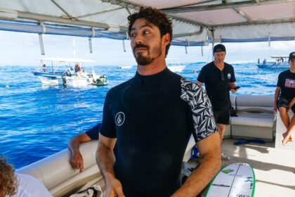 surfe:-yago-dora-chega-ao-finals-como-lider-do-ranking-mundial