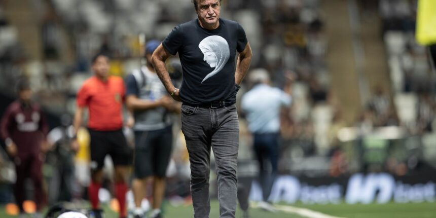 atletico-mg-anuncia-saida-do-tecnico-cuca,-oito-meses-apos-contratacao