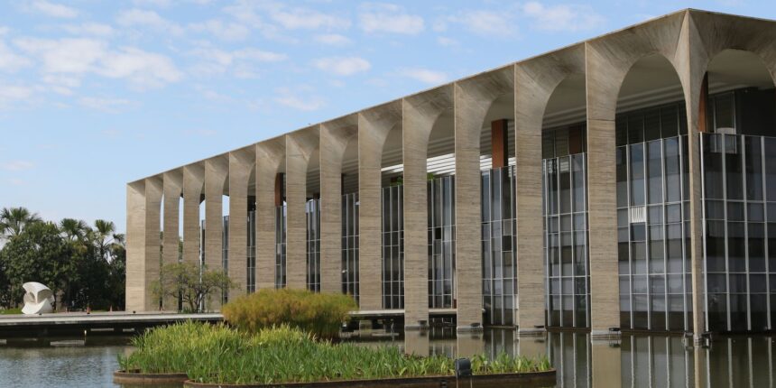 itamaraty-condena-ameaca-dos-eua-de-usar-“poder-militar”-contra-brasil