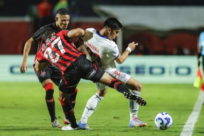 vitoria-derrota-bahia-e-ganha-folego-na-luta-contra-o-rebaixamento