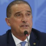 problemas-com-descontos-eram-recorrentes,-diz-ministro-de-bolsonaro