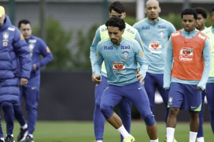 com-equipe-completa,-ancelotti-comanda-atividade-em-londres