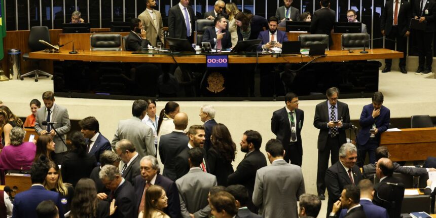 substitutivo-de-derrite-limita-atuacao-do-mp,-dizem-especialistas