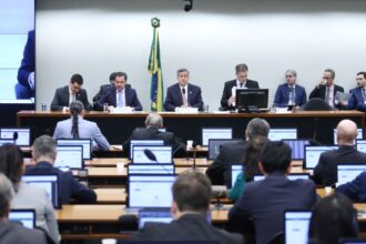 comissao-do-congresso-aprova-orcamento-de-2026