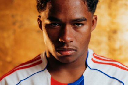 lyon-anuncia-contratacao-por-emprestimo-do-atacante-endrick