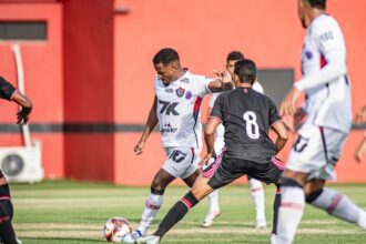 vitoria-e-atletico-ba-abrem-campeonato-baiano-com-empate-sem-gols