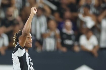 botafogo-supera-nacional-e-segue-vivo-na-pre-libertadores