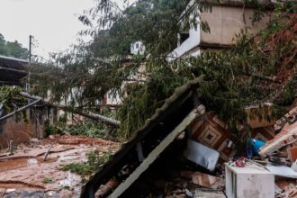 lula-assina-mps-de-apoio-as-vitimas-das-enchentes-em-minas-gerais