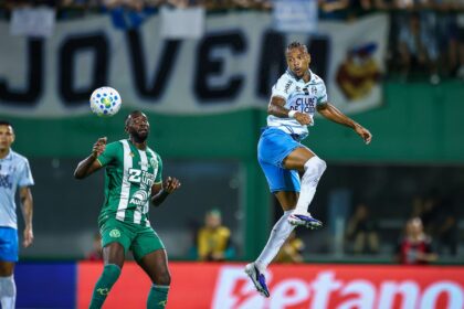 brasileiro:-chapecoense-e-gremio-ficam-no-empate-de-1-a-1