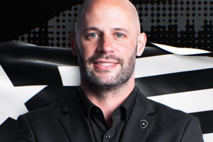 botafogo-oficializa-contratacao-do-tecnico-portugues-franclim-carvalho