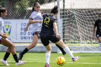 jubs-futebol-contam-com-campo-exclusivo-para-o-futebol-feminino